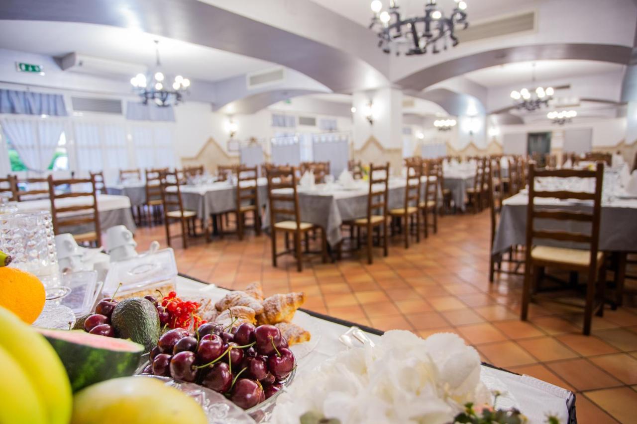 Hotel Villa Verde Rivotorto Buitenkant foto