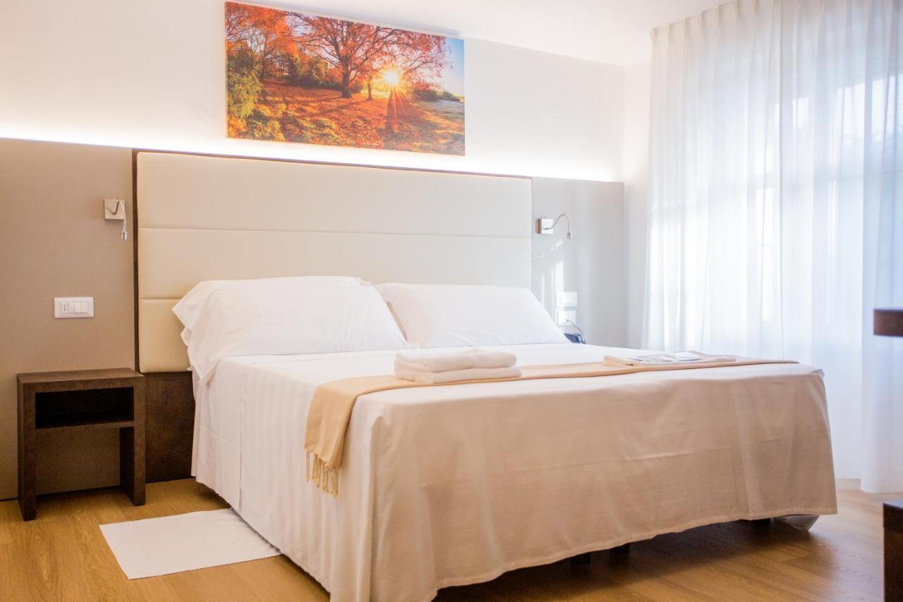 Hotel Villa Verde Rivotorto Buitenkant foto